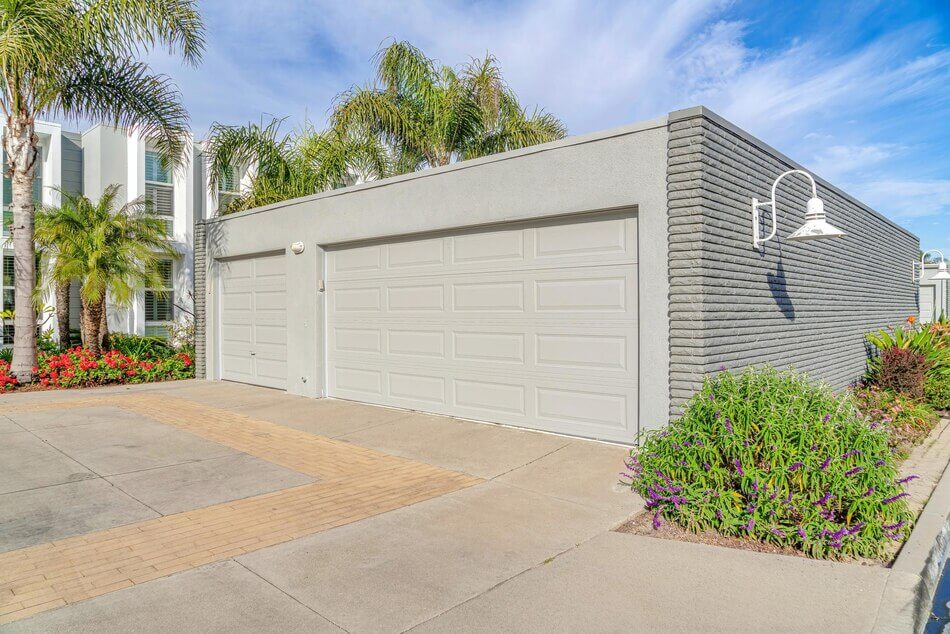 Hurricane Impact Garage Doors - Florida Gulf Coast Impact Window and Door Systems